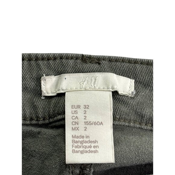 H&M Womens Denim Booty Shorts Size 2 Green Cuffed - Picture 3 of 3